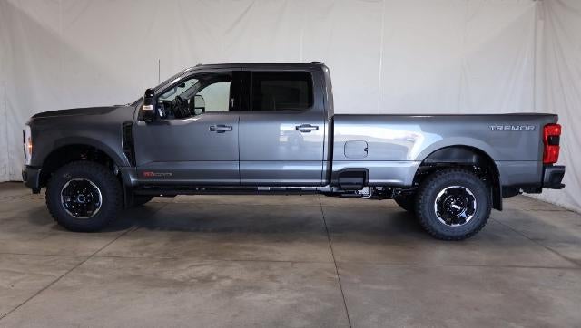 2027 Ford Super Duty F-350 SRW Lariat