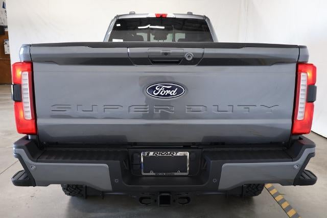 2027 Ford Super Duty F-350 SRW Lariat