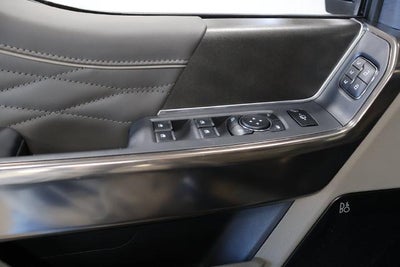 2027 Ford Super Duty F-350 SRW Platinum