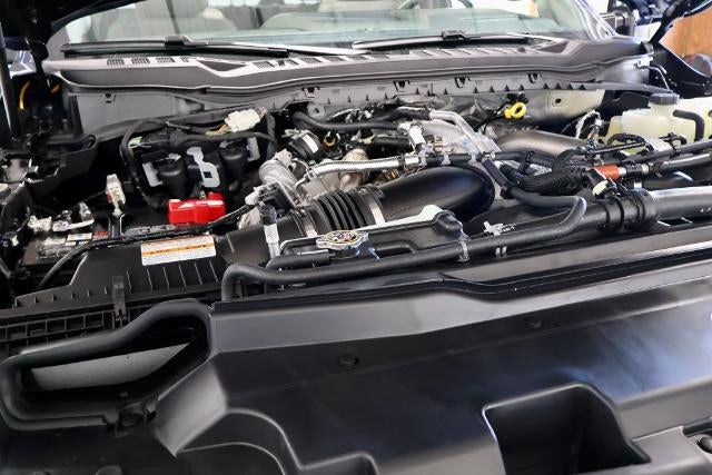 2027 Ford Super Duty F-350 SRW Platinum