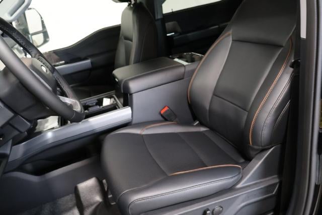 2027 Ford Super Duty F-350 SRW Lariat