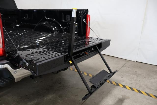 2027 Ford Super Duty F-350 SRW Lariat
