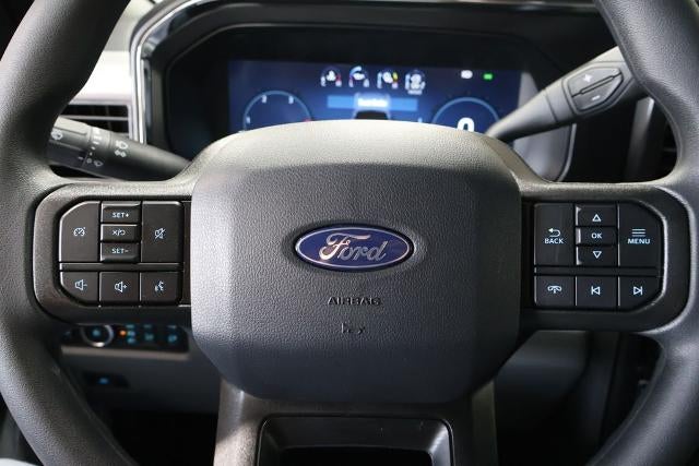 2027 Ford Super Duty F-350 SRW XLT w/BLK Appearance PKG