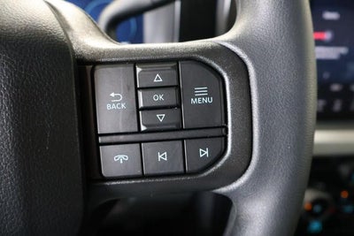 2027 Ford Super Duty F-350 SRW XLT w/BLK Appearance PKG