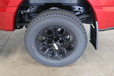 2027 Ford Super Duty F-350 SRW XLT w/BLK Appearance PKG