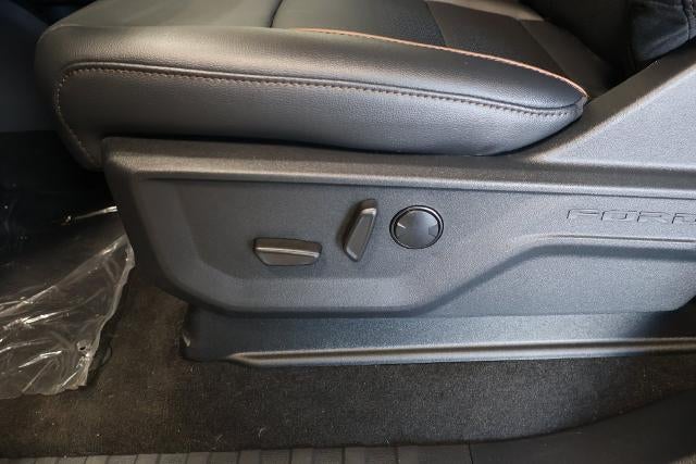 2027 Ford Super Duty F-350 SRW Lariat