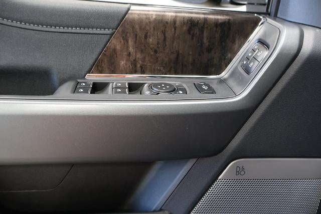 2027 Ford Super Duty F-350 SRW Lariat