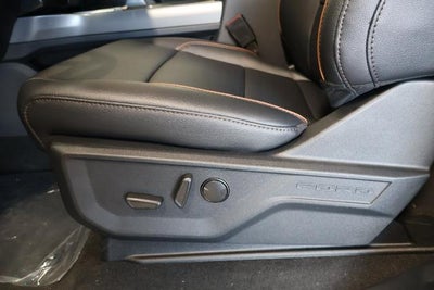 2027 Ford Super Duty F-350 SRW Lariat
