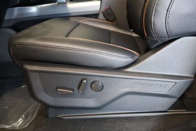 2027 Ford Super Duty F-350 SRW Lariat