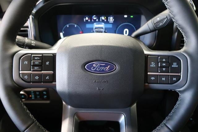2027 Ford Super Duty F-350 SRW Lariat