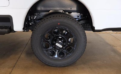 2027 Ford Super Duty F-350 SRW XLT