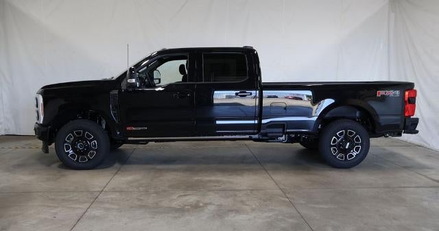 2026 Ford Super Duty F-350 SRW Platinum