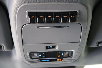 2027 Ford Super Duty F-350 SRW Lariat