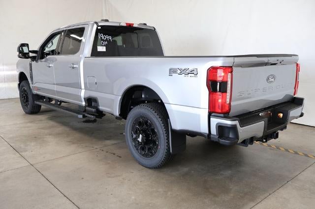 2027 Ford Super Duty F-350 SRW Lariat