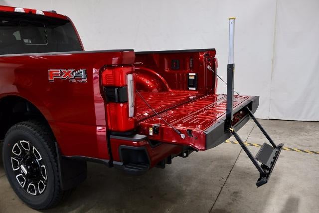 2027 Ford Super Duty F-350 SRW Platinum