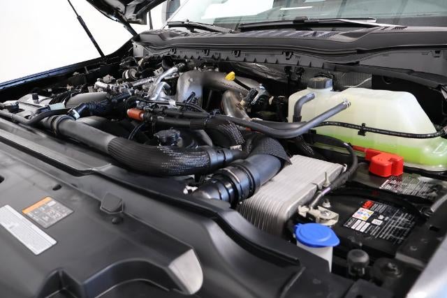 2027 Ford Super Duty F-350 SRW XLT