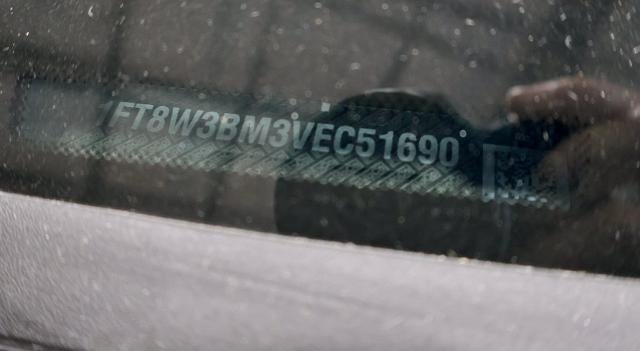 2027 Ford Super Duty F-350 SRW XLT