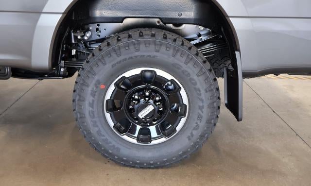 2027 Ford Super Duty F-350 SRW XLT