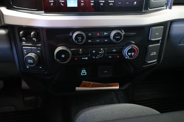 2027 Ford Super Duty F-350 SRW XLT
