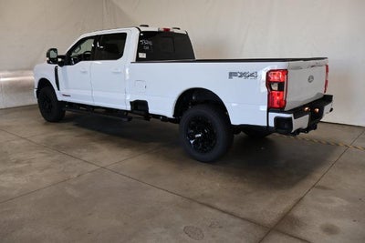 2027 Ford Super Duty F-350 SRW XLT
