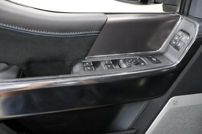 2027 Ford Super Duty F-350 SRW Platinum