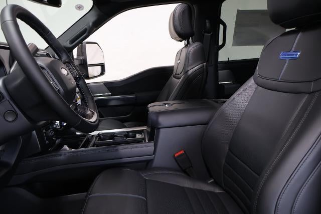 2027 Ford Super Duty F-350 SRW Platinum