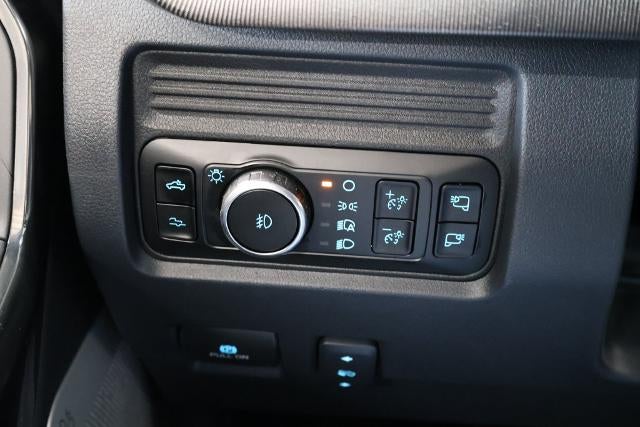 2027 Ford Super Duty F-350 SRW Platinum