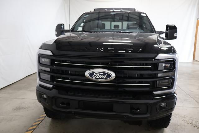 2027 Ford Super Duty F-350 SRW Platinum