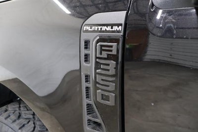 2027 Ford Super Duty F-350 SRW Platinum