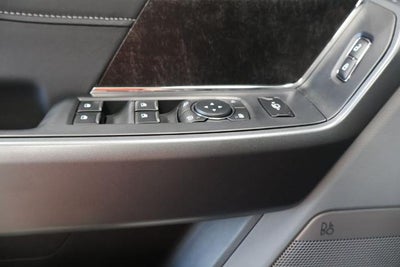 2027 Ford Super Duty F-350 SRW XLT