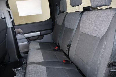 2027 Ford Super Duty F-350 SRW XLT