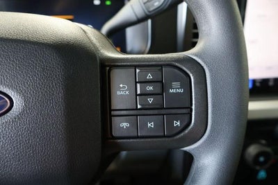 2027 Ford Super Duty F-350 SRW XLT