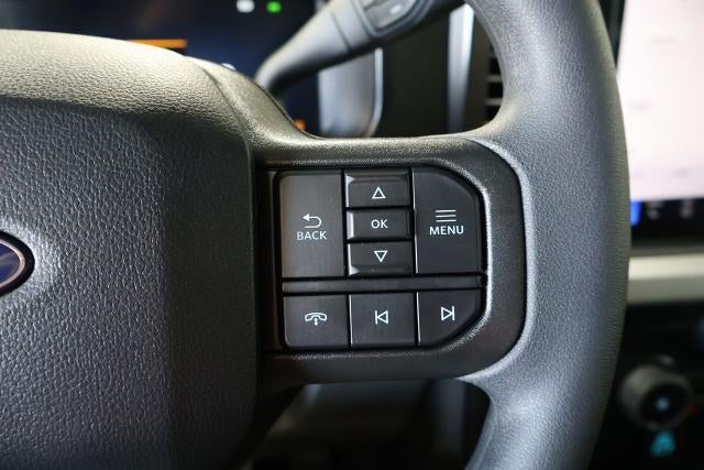 2027 Ford Super Duty F-350 SRW XLT