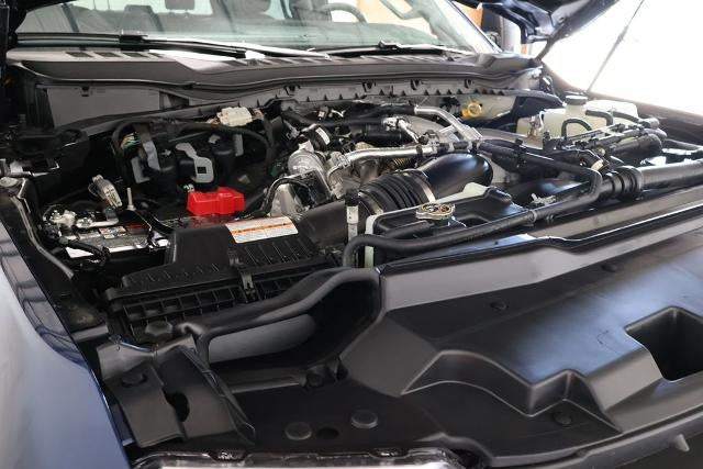 2027 Ford Super Duty F-350 SRW XLT