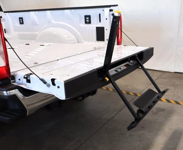 2027 Ford Super Duty F-350 SRW XL