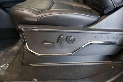 2027 Ford Super Duty F-350 SRW Platinum