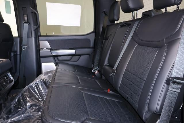 2027 Ford Super Duty F-350 SRW Platinum
