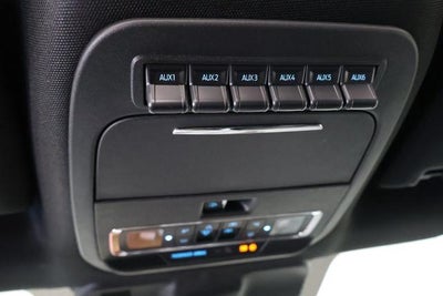 2027 Ford Super Duty F-350 SRW Platinum