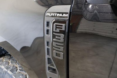 2027 Ford Super Duty F-350 SRW Platinum