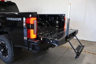 2027 Ford Super Duty F-350 SRW Platinum