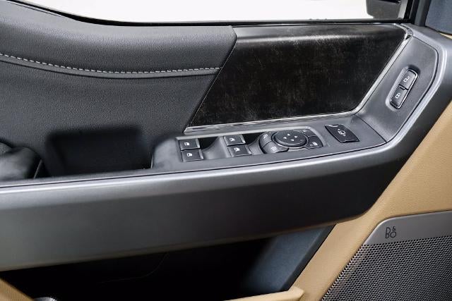 2027 Ford Super Duty F-350 SRW XLT