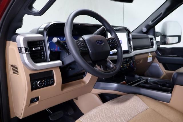 2027 Ford Super Duty F-350 SRW XLT