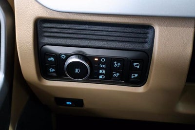 2027 Ford Super Duty F-350 SRW XLT