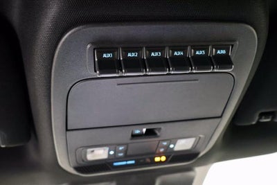 2027 Ford Super Duty F-350 SRW XLT