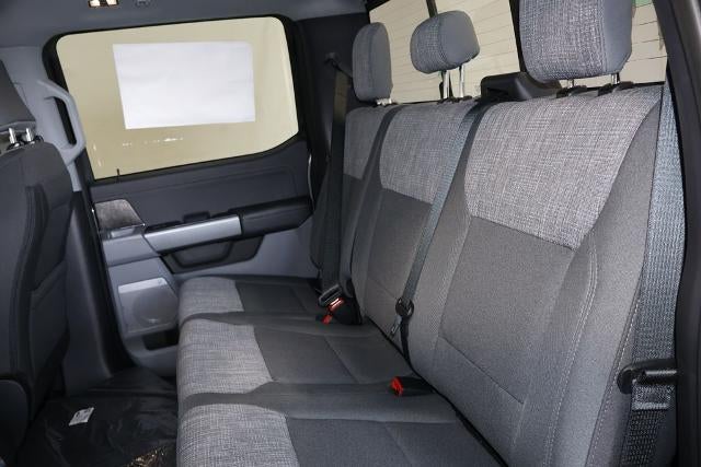 2027 Ford Super Duty F-350 SRW XLT