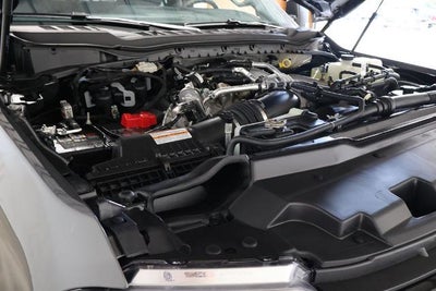 2027 Ford Super Duty F-350 SRW XLT
