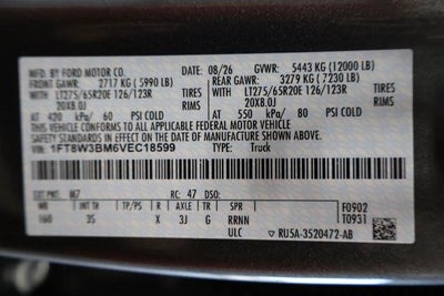 2027 Ford Super Duty F-350 SRW XLT