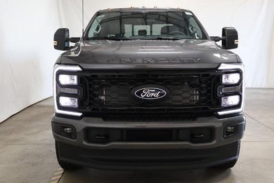 2027 Ford Super Duty F-350 SRW XLT