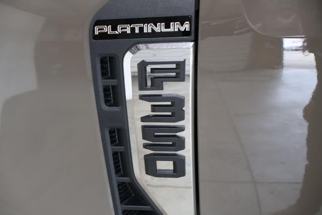 2026 Ford Super Duty F-350 SRW Platinum