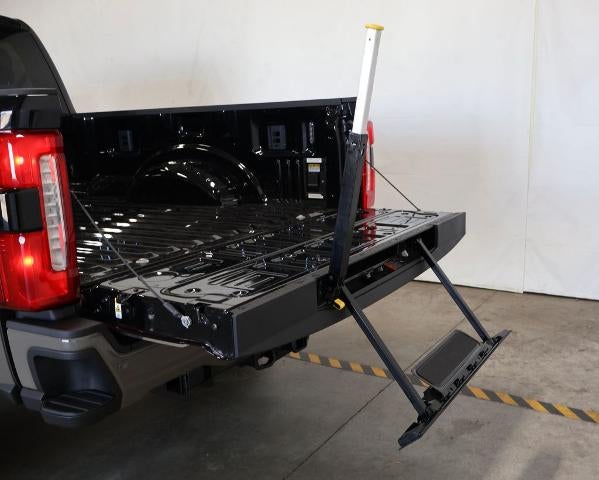 2027 Ford Super Duty F-350 SRW King Ranch